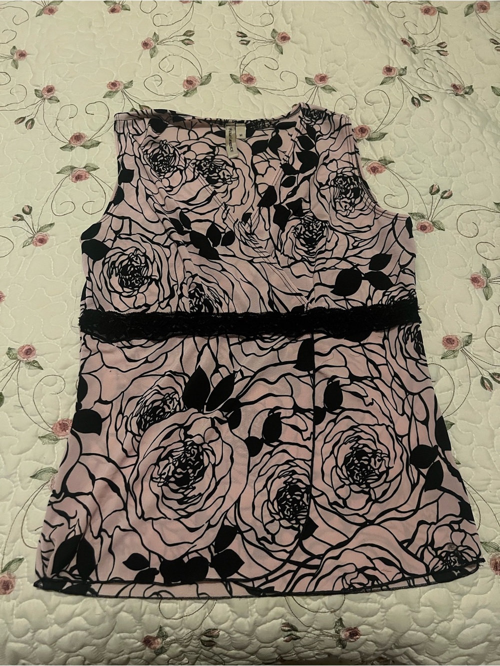Susan Lawrence Pink and Black Floral V-Neck Tank